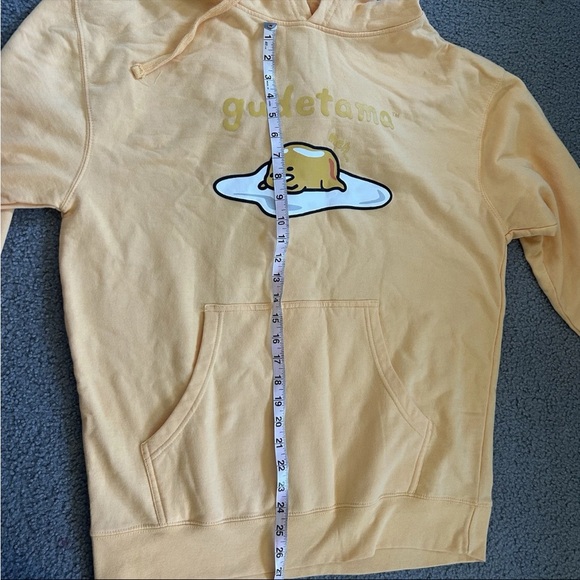 Sanrio Gudetama The Lazy Egg Sweater Size L - Picture 2 of 7
